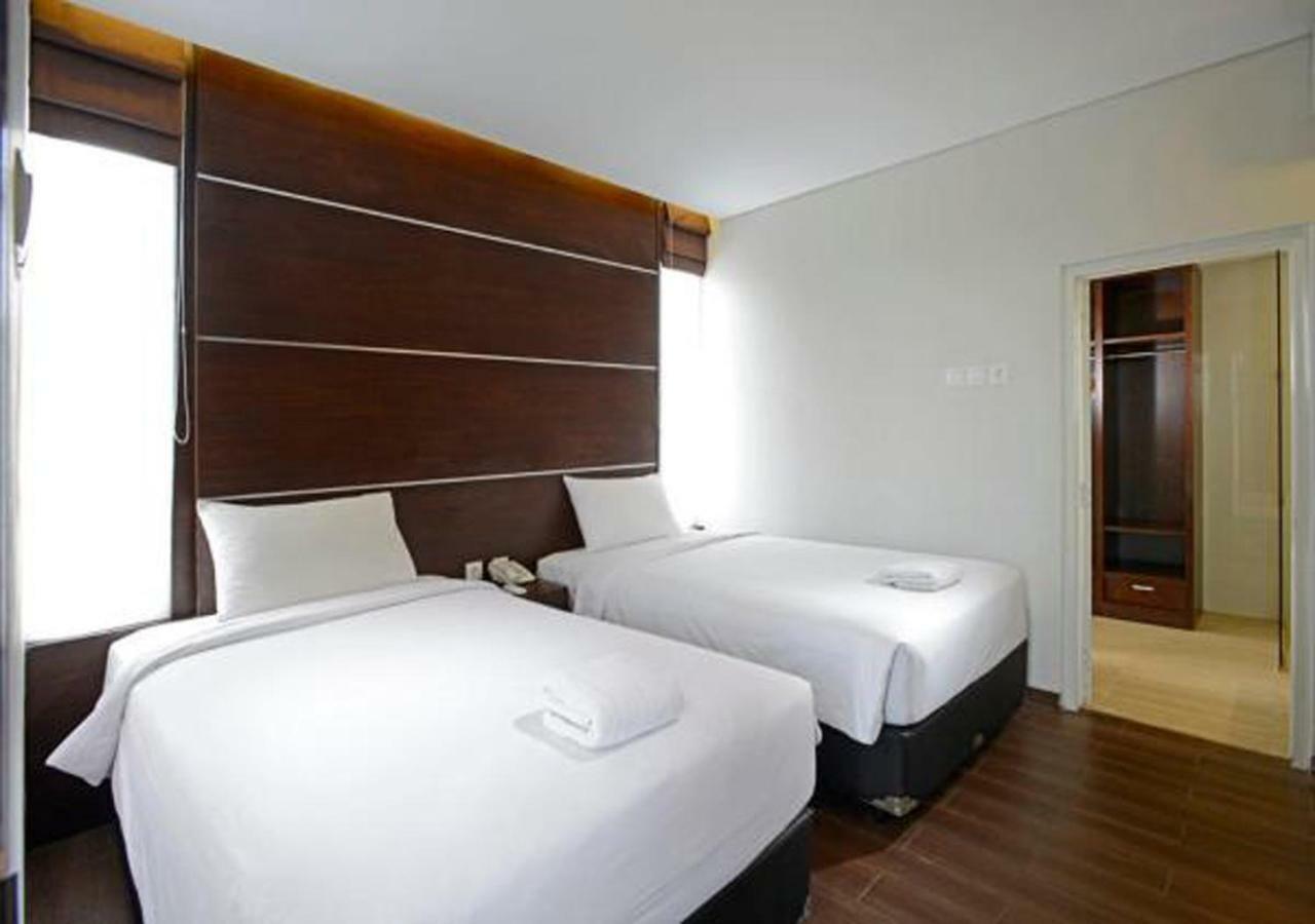 Hotel D'Season Karimun Jawa Ilhas Karimunjava Exterior foto