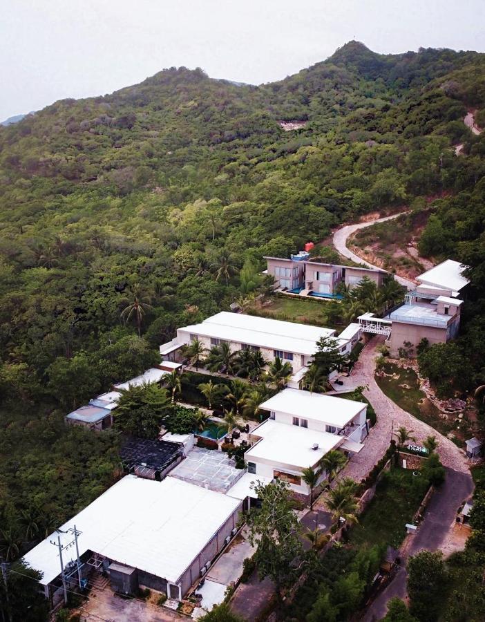 Hotel D'Season Karimun Jawa Ilhas Karimunjava Exterior foto